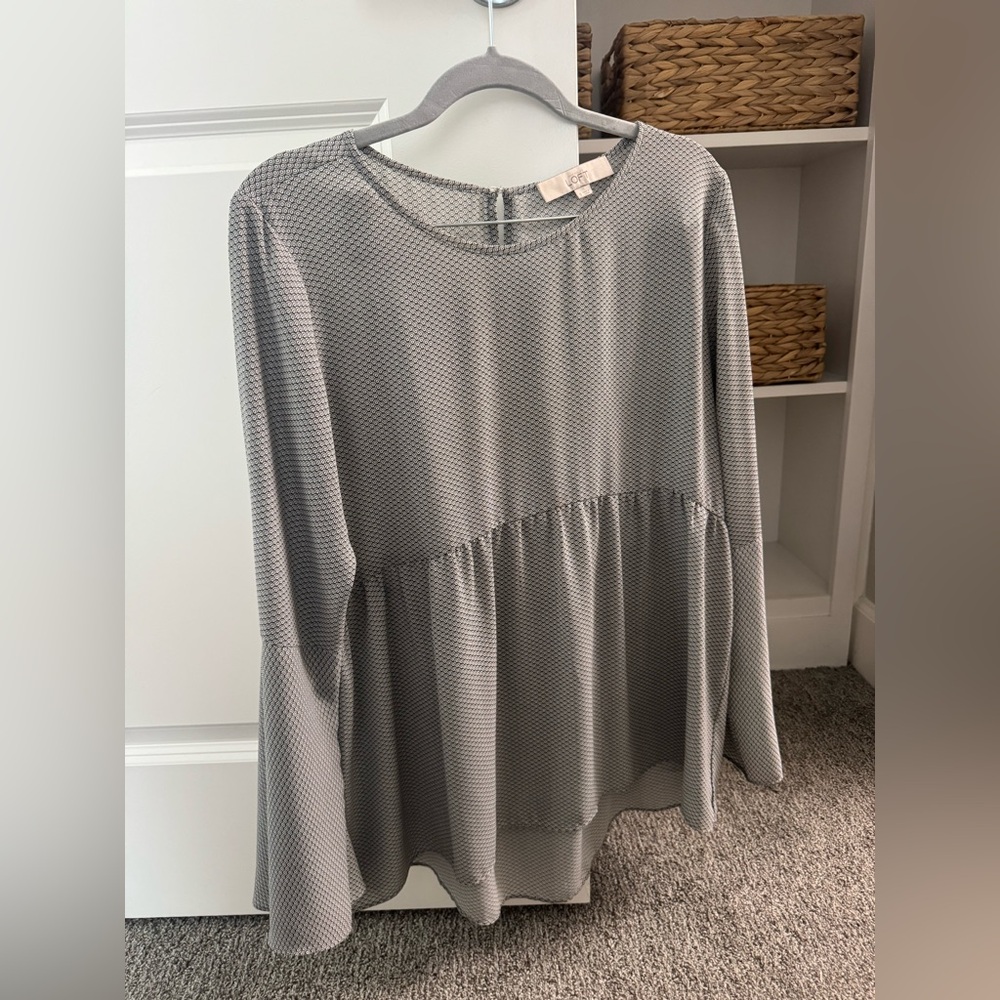 LOFT Gray Textured Women's Top